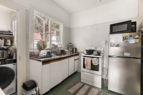 Photo of property in 325a The Terrace, Te Aro, Wellington, 6011