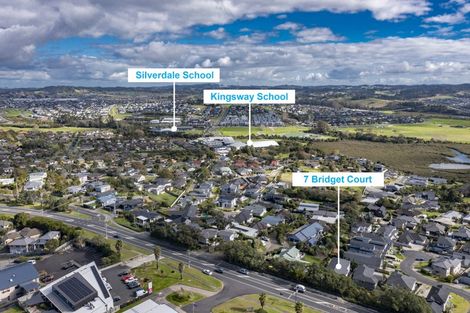 Photo of property in 7 Bridget Court, Red Beach, 0932