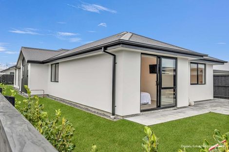 Photo of property in 10 Te Pakiaka Road, Pegasus, 7612