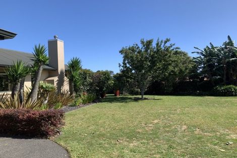 Photo of property in 60 Shelter Grove, Frankleigh Park, New Plymouth, 4310