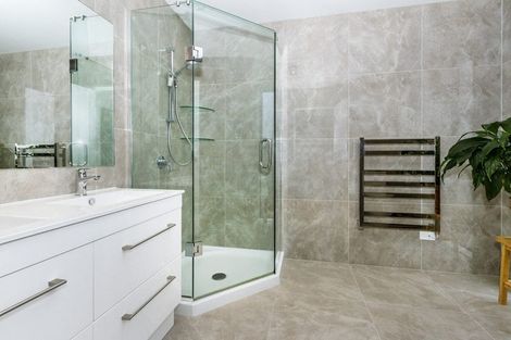 Photo of property in 77 Bonair Crescent, Silverdale, 0932