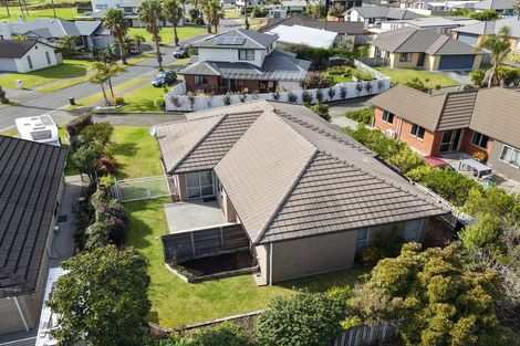 Photo of property in 82 Barbados Way, One Tree Point, 0118