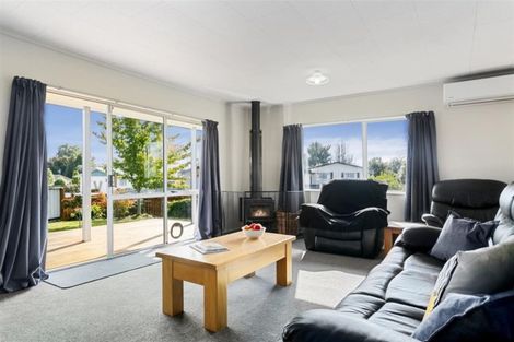 Photo of property in 104 Richmond Avenue, Richmond Heights, Taupo, 3330