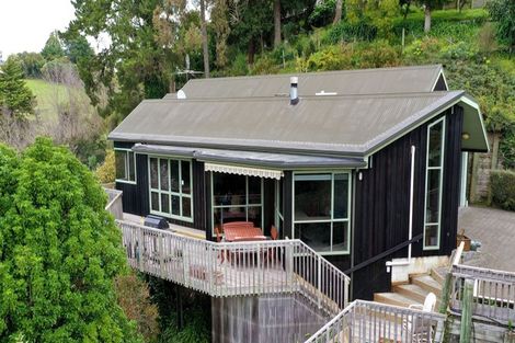 Photo of property in 39 Puflett Road, Havelock North, 4130