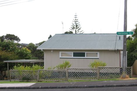 Photo of property in 63 Aeroview Drive, Beach Haven, Auckland, 0626