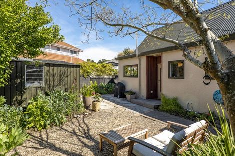 Photo of property in 3/63 Beachville Road, Redcliffs, Christchurch, 8081