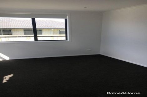 Photo of property in 37 Livingstone Drive, Papamoa Beach, Papamoa, 3118
