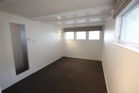 Photo of property in 48 Sheffield Street, Awapuni, Palmerston North, 4412