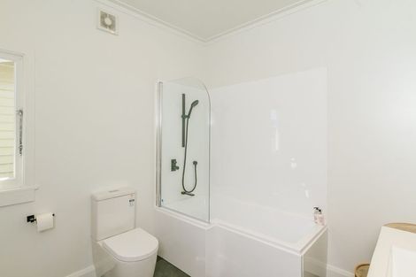 Photo of property in 13 Collins Street, Petone, Lower Hutt, 5012