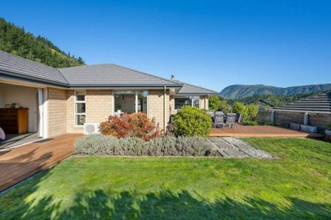 Photo of property in 114a Milton Terrace, Picton, 7220
