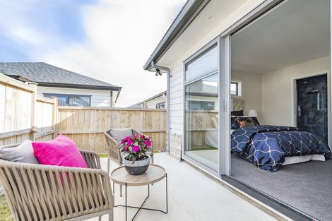 Photo of property in 16 Silver Beech Street, Takanini, 2110