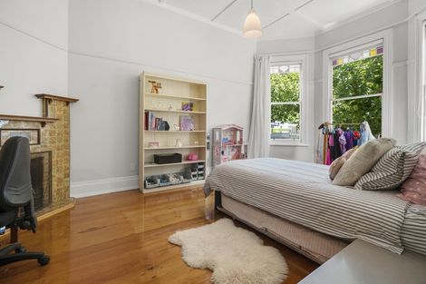 Photo of property in 13 Herne Bay Road, Herne Bay, Auckland, 1011