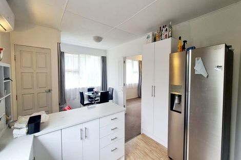 Photo of property in 2a Anzac Road, Otaki, 5512