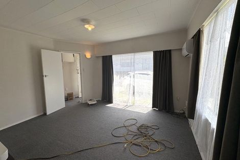 Photo of property in 257 Wellington Road, Wainuiomata, Lower Hutt, 5014