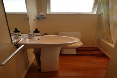 Photo of property in 37-39 Gordon Street, Avalon, Lower Hutt, 5011