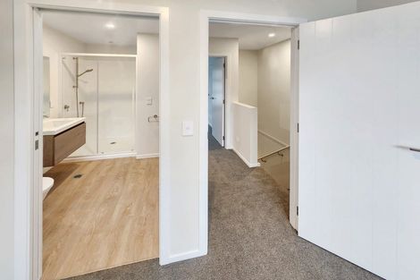 Photo of property in 5/31 Wainuiomata Road, Wainuiomata, Lower Hutt, 5014