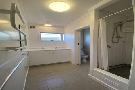 Photo of property in 3 Capitol Road, Matakatia, Whangaparaoa, 0930