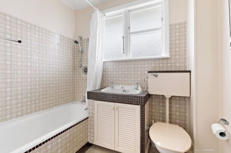 Photo of property in 4 Rahui Street, Strathmore Park, Wellington, 6022