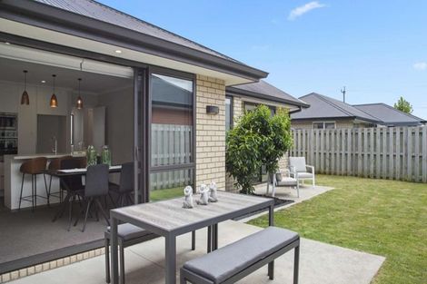 Photo of property in 5 O Ruamano Crescent, Pukekohe, 2120