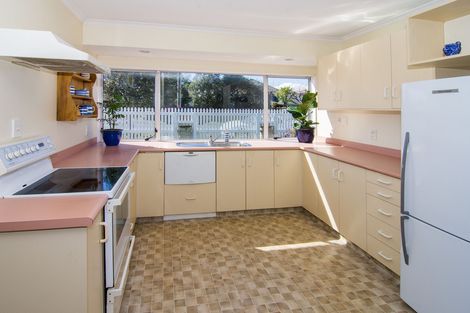 Photo of property in 2 Miller Place, Masterton, 5810