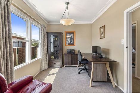 Photo of property in 13 Saint Edmund Crescent, Tawa, Wellington, 5028