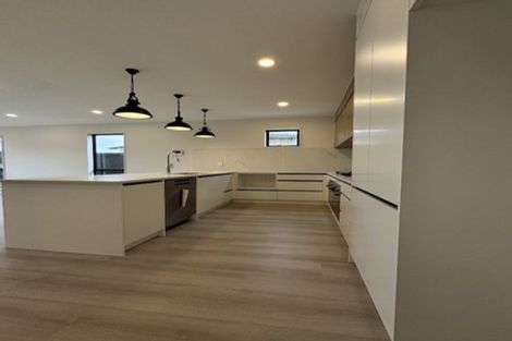 Photo of property in 3 Kikorangi Drive, Wainui, Silverdale, 0992