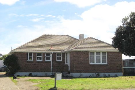 Photo of property in 6 Maire Street, Gonville, Whanganui, 4501