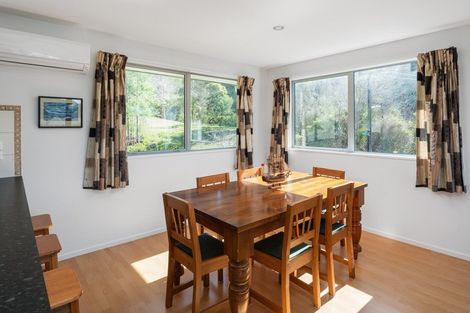 Photo of property in 2 Takorika Street, Havelock, 7100