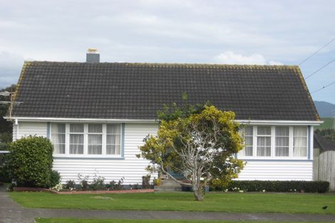 Photo of property in 15 Marama Crescent, Spotswood, New Plymouth, 4310