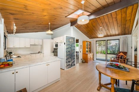 Photo of property in 29 Nimmo Avenue, Waikanae, 5036