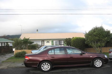 Photo of property in 84 Rata Road, Raumati Beach, Paraparaumu, 5032