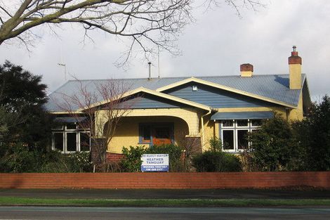 Photo of property in 100 Victoria Avenue, Palmerston North, 4410