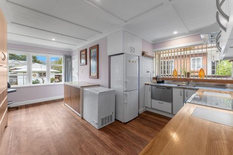 Photo of property in 8a Wood Street, Wallaceville, Upper Hutt, 5018