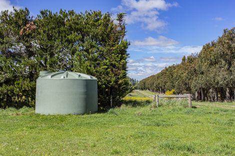 Photo of property in 124 Fishers Road, Loburn, Rangiora, 7473
