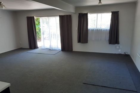 Photo of property in 1/34 Stanley Road, Glenfield, Auckland, 0629