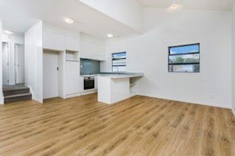 Photo of property in 420/18 Sunnyhaven Avenue, Beach Haven, Auckland, 0626