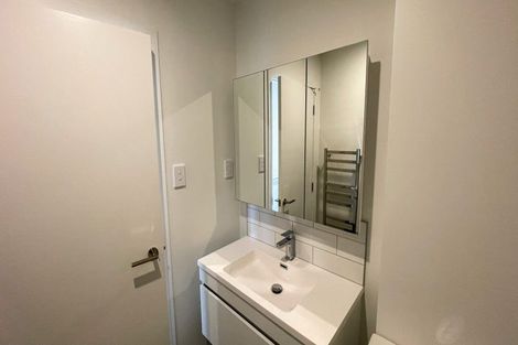 Photo of property in 5/5 Brandon Road, Glen Eden, Auckland, 0602