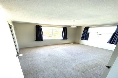 Photo of property in 16a Nalanda Crescent, Broadmeadows, Wellington, 6035