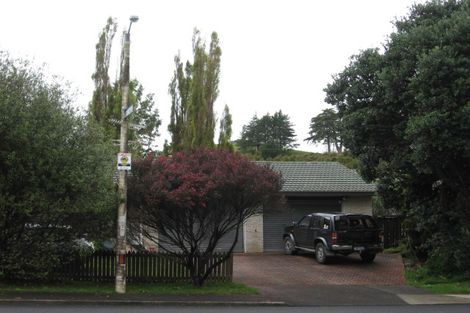 Photo of property in 4 Redcrest Avenue, Red Hill, Papakura, 2110