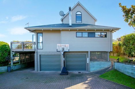 Photo of property in 12 Harvey Street, Waipahihi, Taupo, 3330