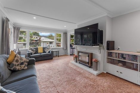 Photo of property in 8a Wood Street, Wallaceville, Upper Hutt, 5018