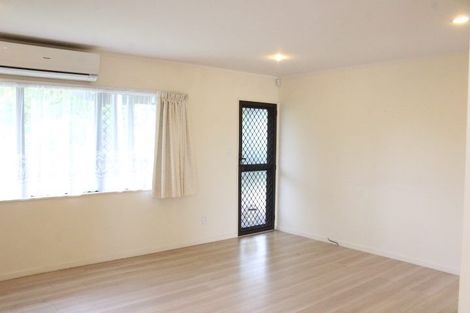 Photo of property in 1/25 De Quincey Terrace, Highland Park, Auckland, 2010