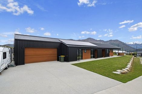Photo of property in 20 Infinity Drive, Wanaka, 9305