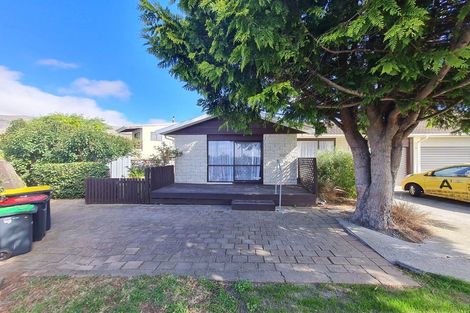 Photo of property in 2/44 Laing Crescent, Heathcote Valley, Christchurch, 8022