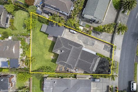 Photo of property in 24 Gulf Crest, Bucklands Beach, Auckland, 2012