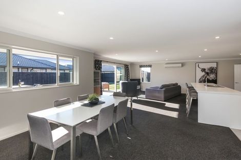 Photo of property in 30 Navy Loop, Rolleston, 7614