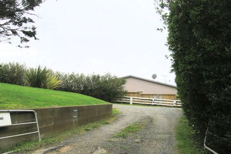 Photo of property in 81 Bassett Road, Johnsonville, Wellington, 6037