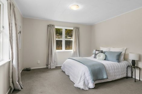 Photo of property in 296 Naenae Road, Naenae, Lower Hutt, 5011