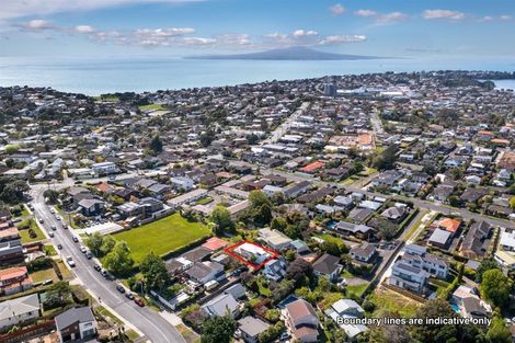 Photo of property in 2/6 Marsh Avenue, Forrest Hill, Auckland, 0620