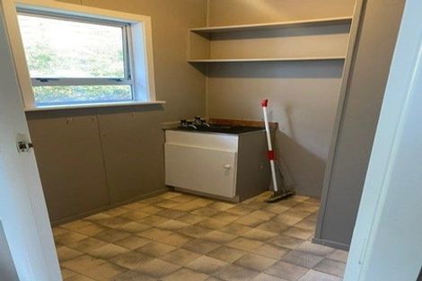 Photo of property in 18 Whakawhiti Street, Marfell, New Plymouth, 4310